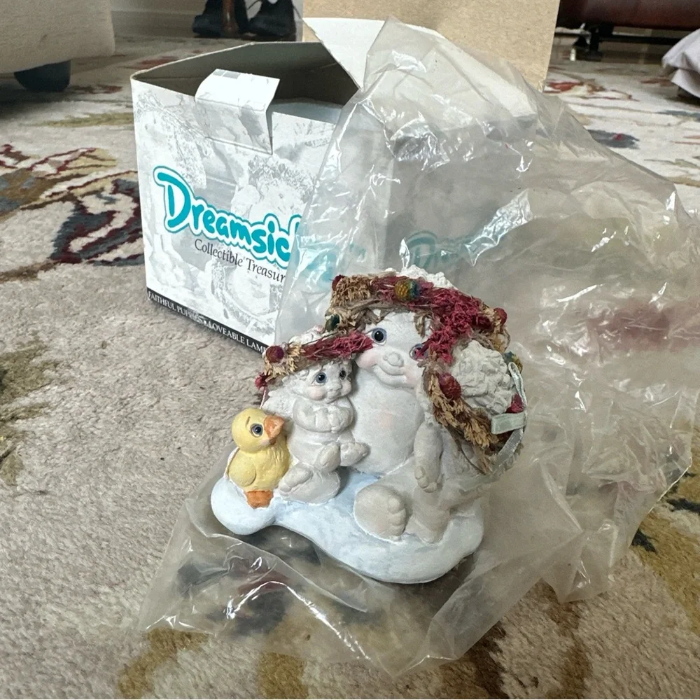 Dreamsicles A Kiss For Mama Cast Art Cherub Figurine DC402 1995 Kristin '94